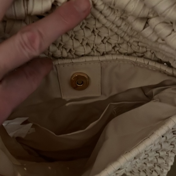 Macramé Purse - Picture 2 of 2